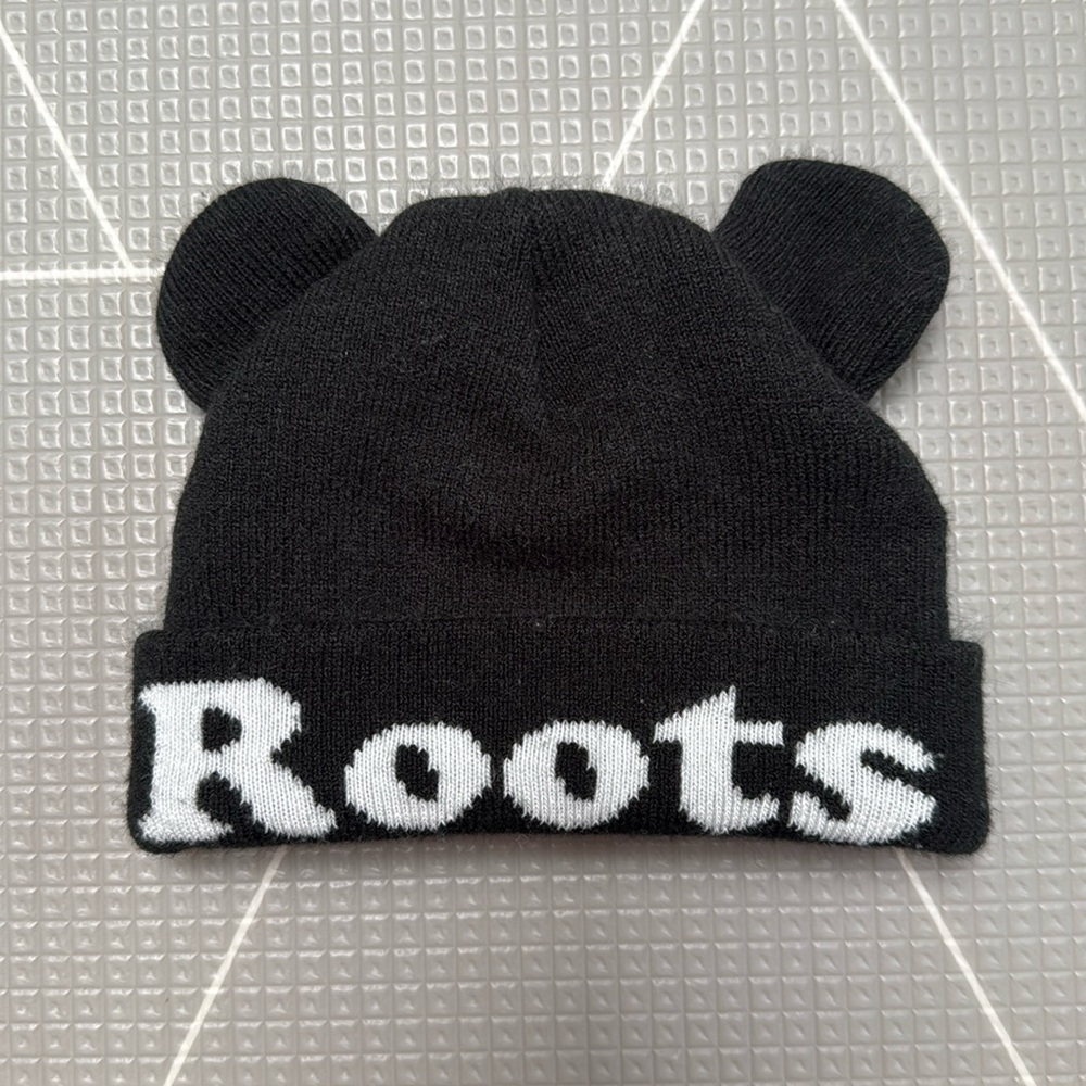Roots baby toque